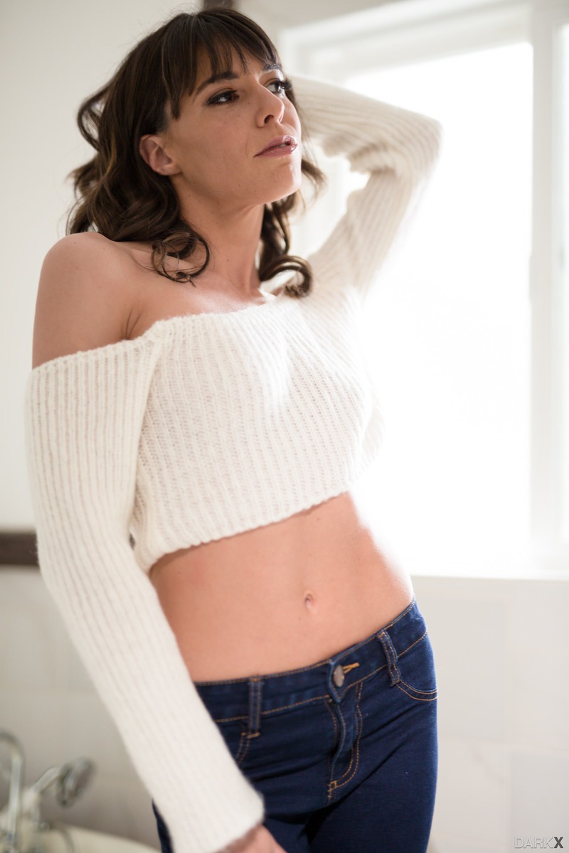 Vera King Interracial Sex 00