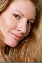 Long Legged Amateur Judith 00