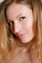 Long Legged Amateur Judith 10