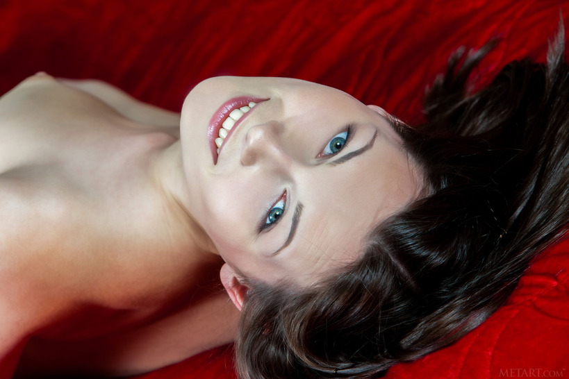 blue-eyed brunette Quinn A 14