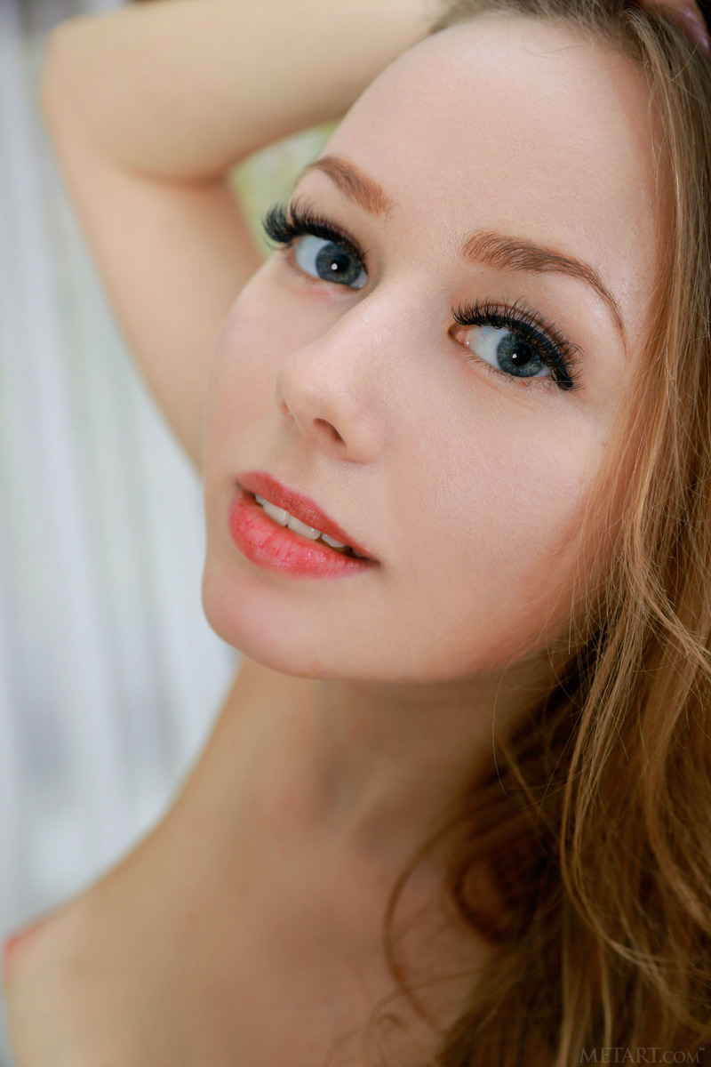 Delicate 08