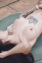 Gorgeous Ginebra 08