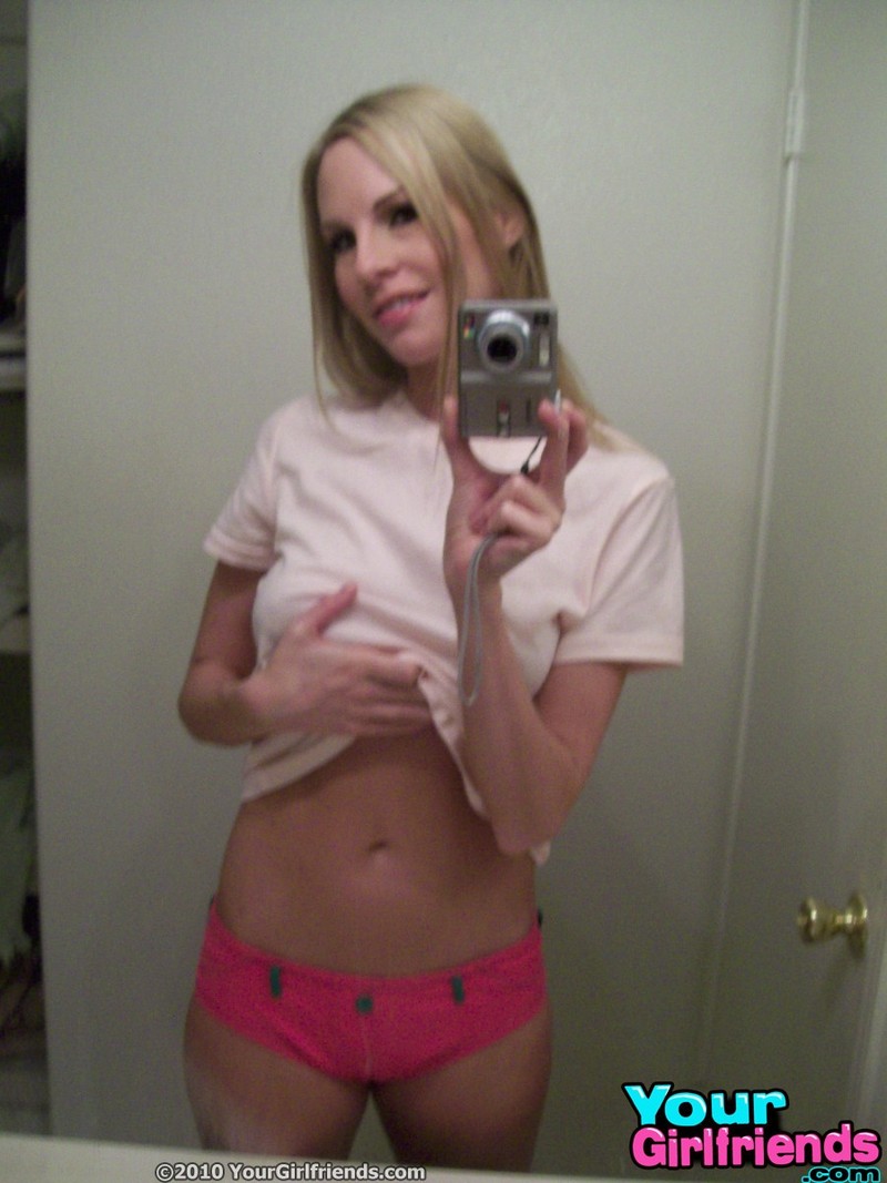 Aimee M Selfpics 01